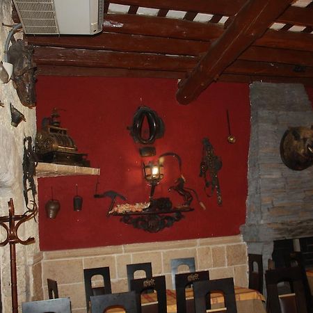 Hostal Restaurante La Diligencia 커닛 외부 사진