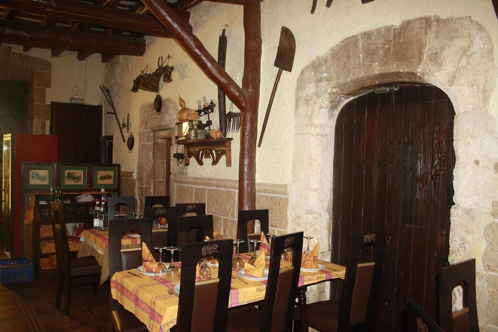 Hostal Restaurante La Diligencia 커닛 외부 사진