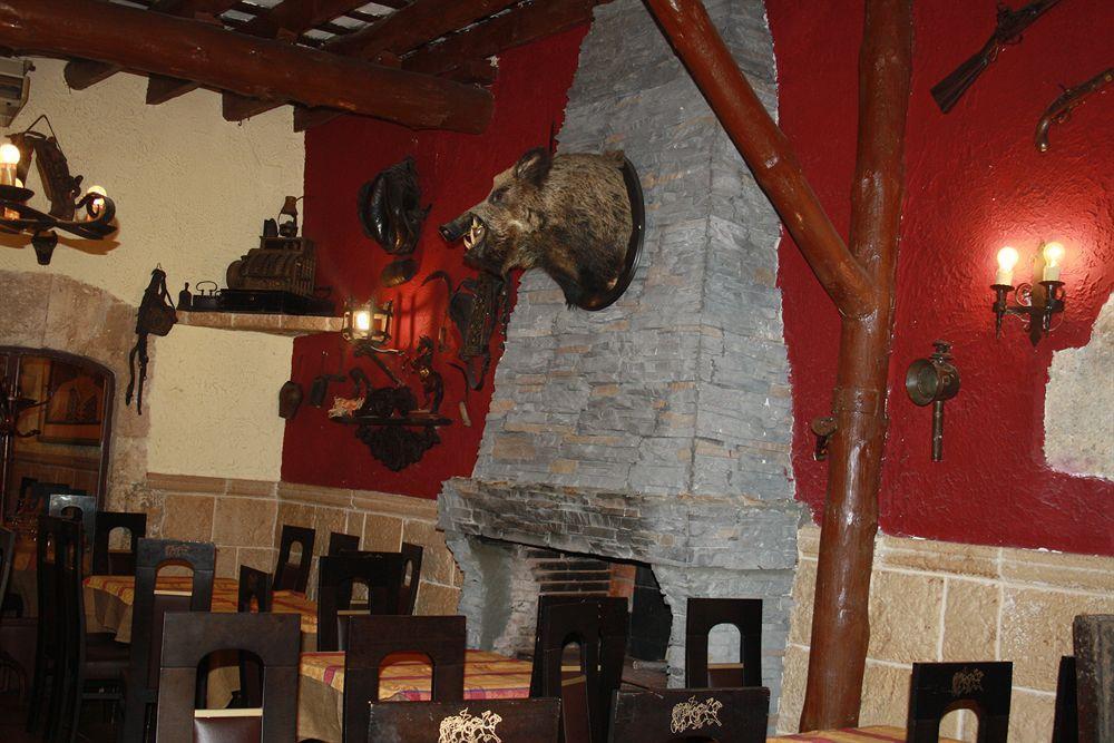 Hostal Restaurante La Diligencia 커닛 외부 사진