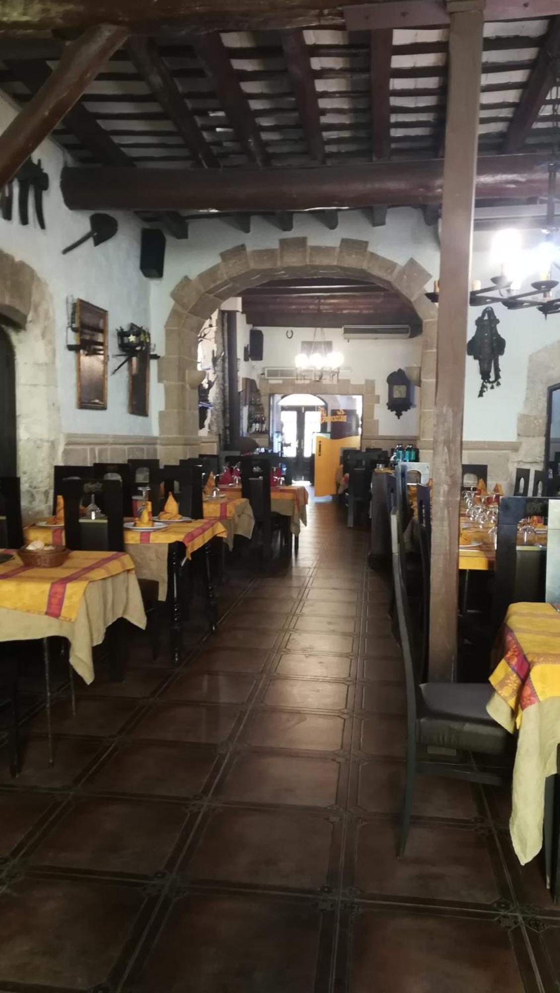 Hostal Restaurante La Diligencia 커닛 외부 사진