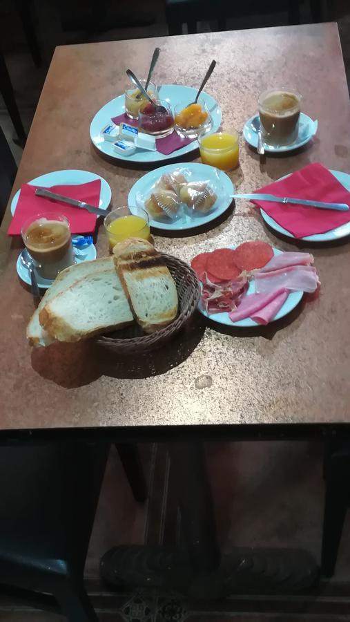 Hostal Restaurante La Diligencia 커닛 외부 사진
